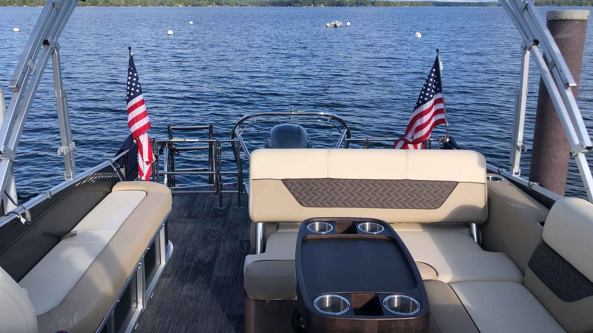 The Boat - Lake Winnipesaukee Boat Charters